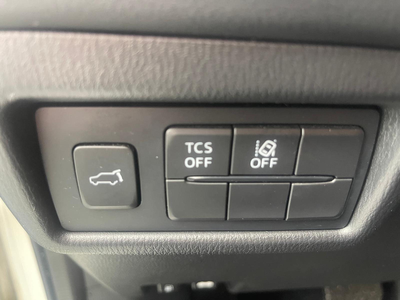 PHOTO-2025-10-23-15-28-44 10.jpg