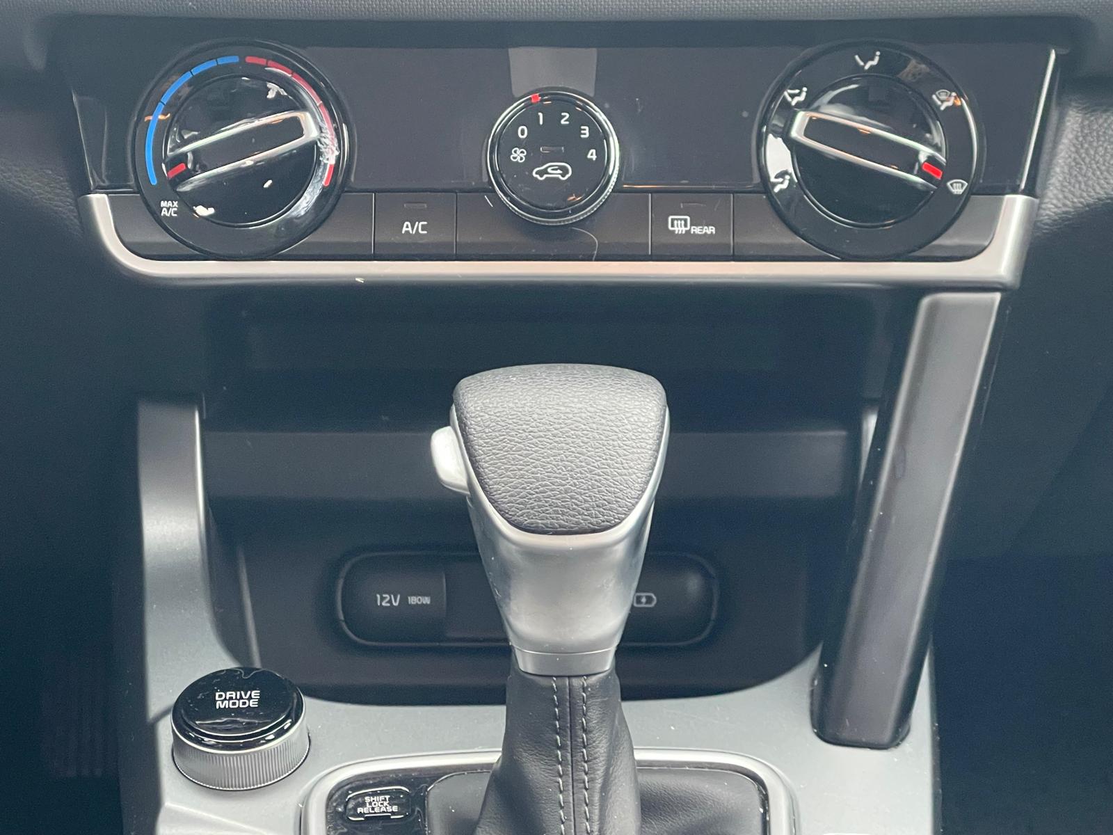 PHOTO-2025-12-10-14-51-45 18.jpg